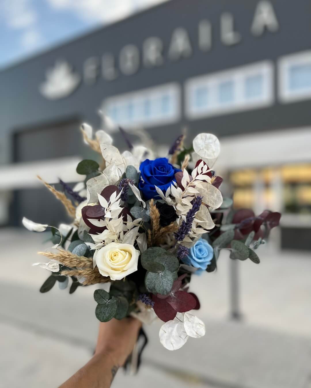 2-Arreglos-Florales-Exclusivos-en-Segovia-Floraila-Floristeria-de-Lujo-y-Naturaleza-Vivero-Bodas-Floristeria-Envios-13.jpg